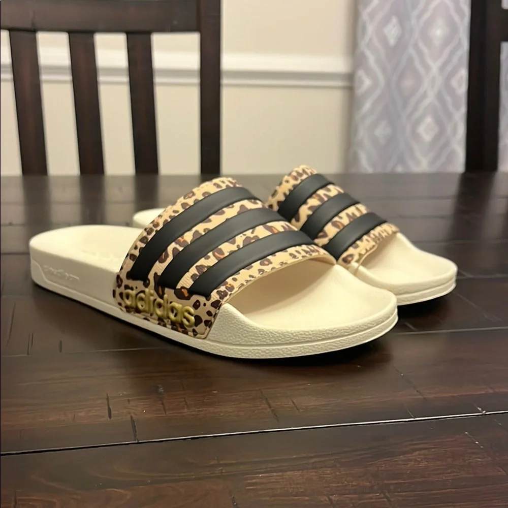 Adidas Adilette Shower Slides Leopard Sandals Shoes new IG3682 Women’s Sizes